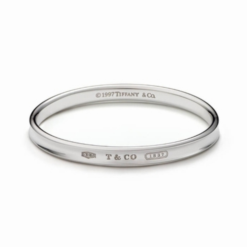 Tiffany & Co. oval .925 sterling silver bracelet